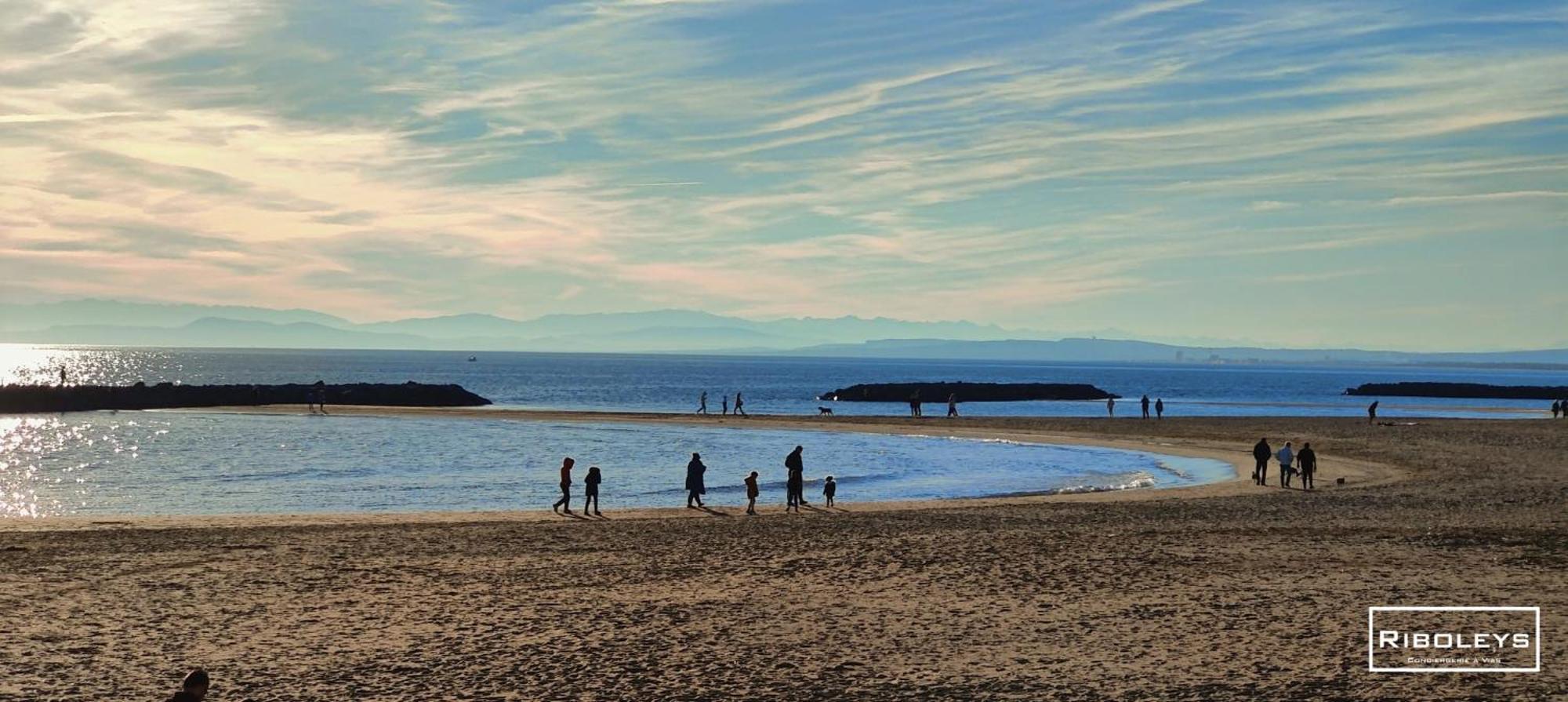 Grand T3 Neuf Climatise Avec Wifi A 100M De La Plage Виас Экстерьер фото