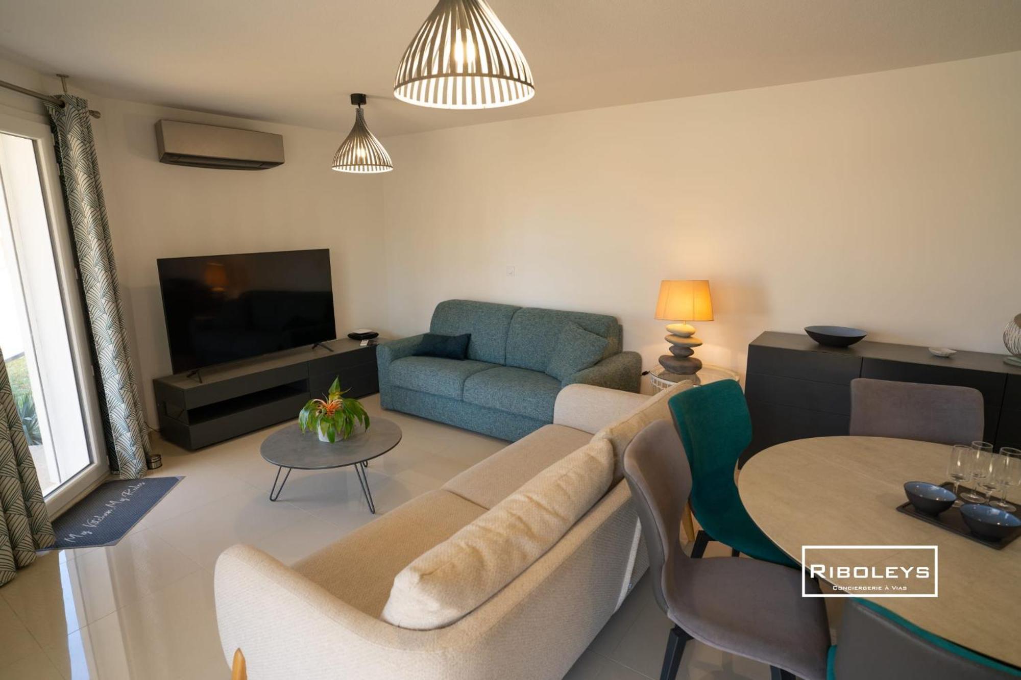 Grand T3 Neuf Climatise Avec Wifi A 100M De La Plage Виас Экстерьер фото