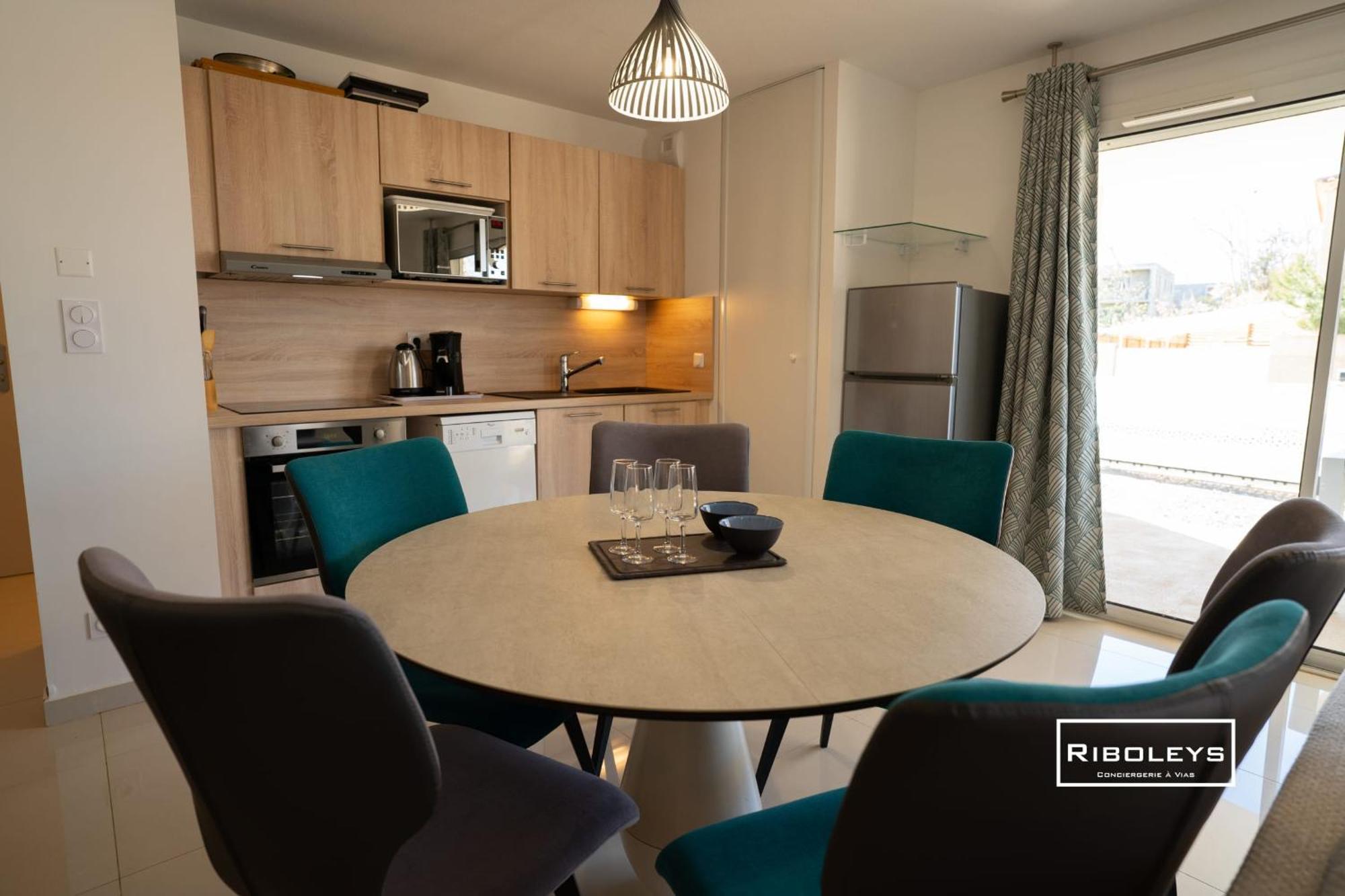 Grand T3 Neuf Climatise Avec Wifi A 100M De La Plage Виас Экстерьер фото