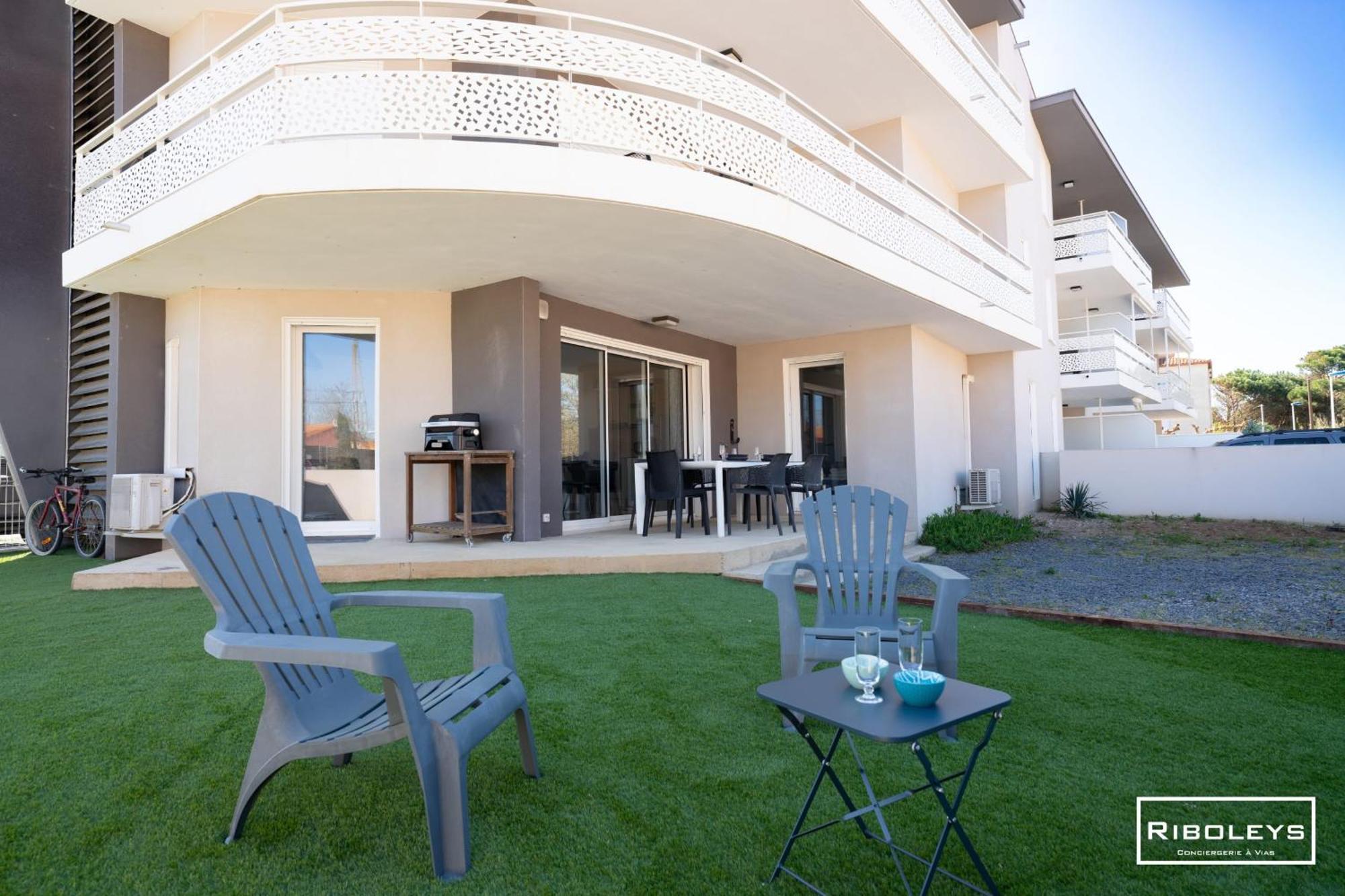 Grand T3 Neuf Climatise Avec Wifi A 100M De La Plage Виас Экстерьер фото